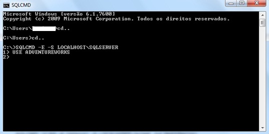 Janela do Prompt de Comandos no SQLCMD iniciando acesso ao banco